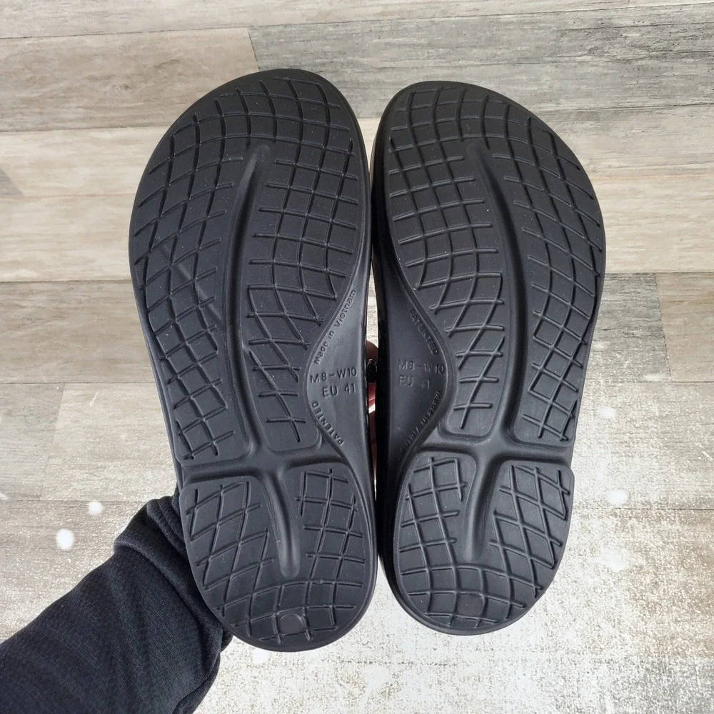 OOFOS worn 2x